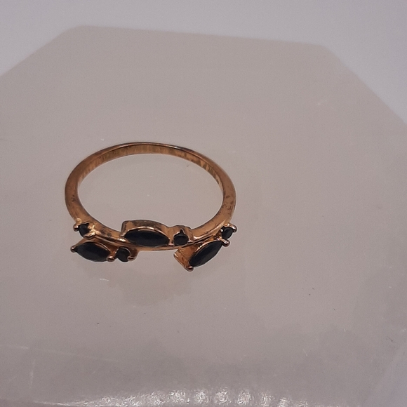 R838 Sterling Silver Vine Ring - Charmed Aroma - Picture 3 of 8